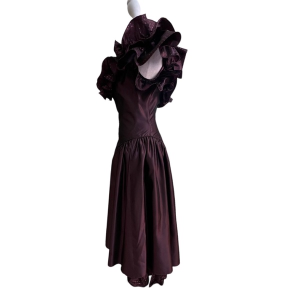 Vintage Union label Purple cold shoulder ruffle neck evening dress size 10 - Picture 4 of 9
